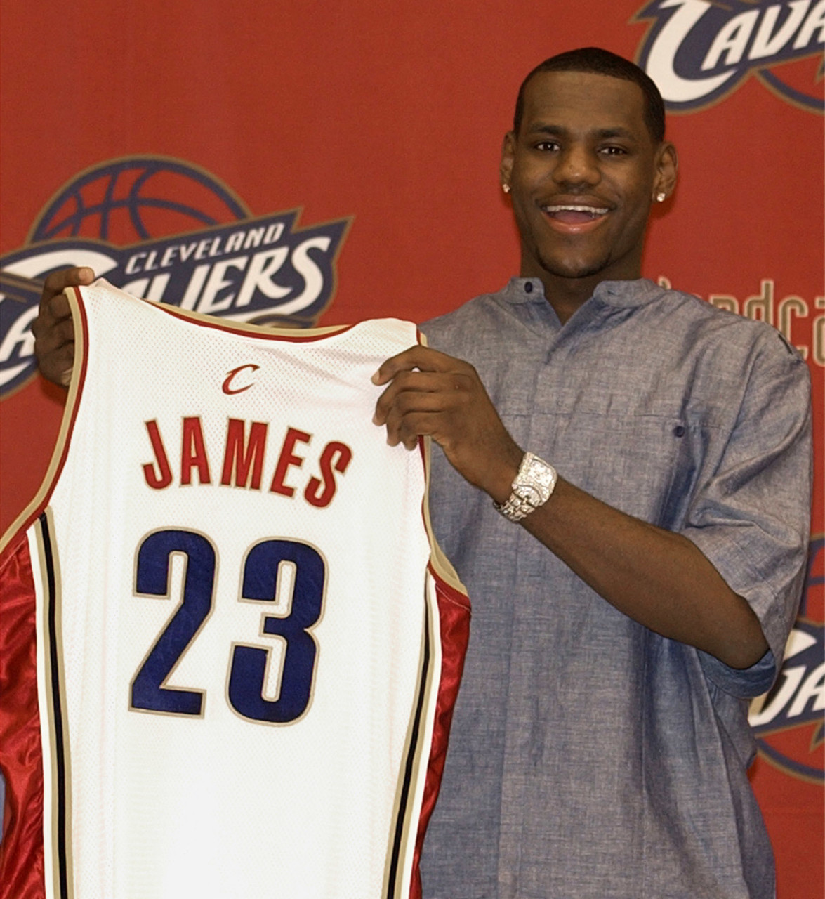 莫泰尤纳斯：即便是状元也可能没有准备好打NBA 但詹姆斯是个例外